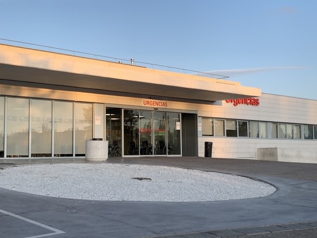 Imagen actual de la zona de acceso a Urgencias