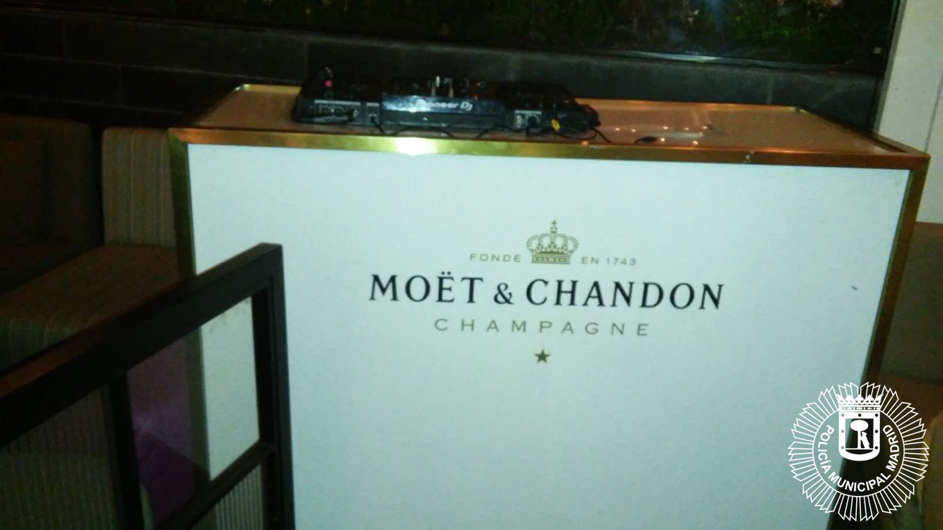 Terraza sin autorización