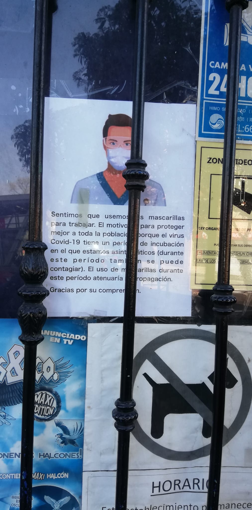Cartel en una tienda de alimentaci&oacute;n