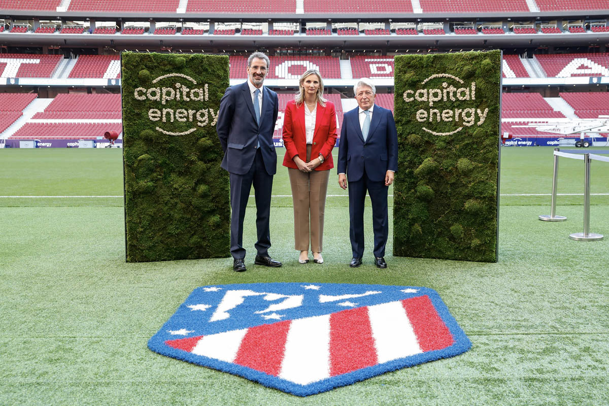 La consejera Paloma Martín presenta un proyecto para que la luz del Estadio Wanda Metropolitano proceda de energía renovable