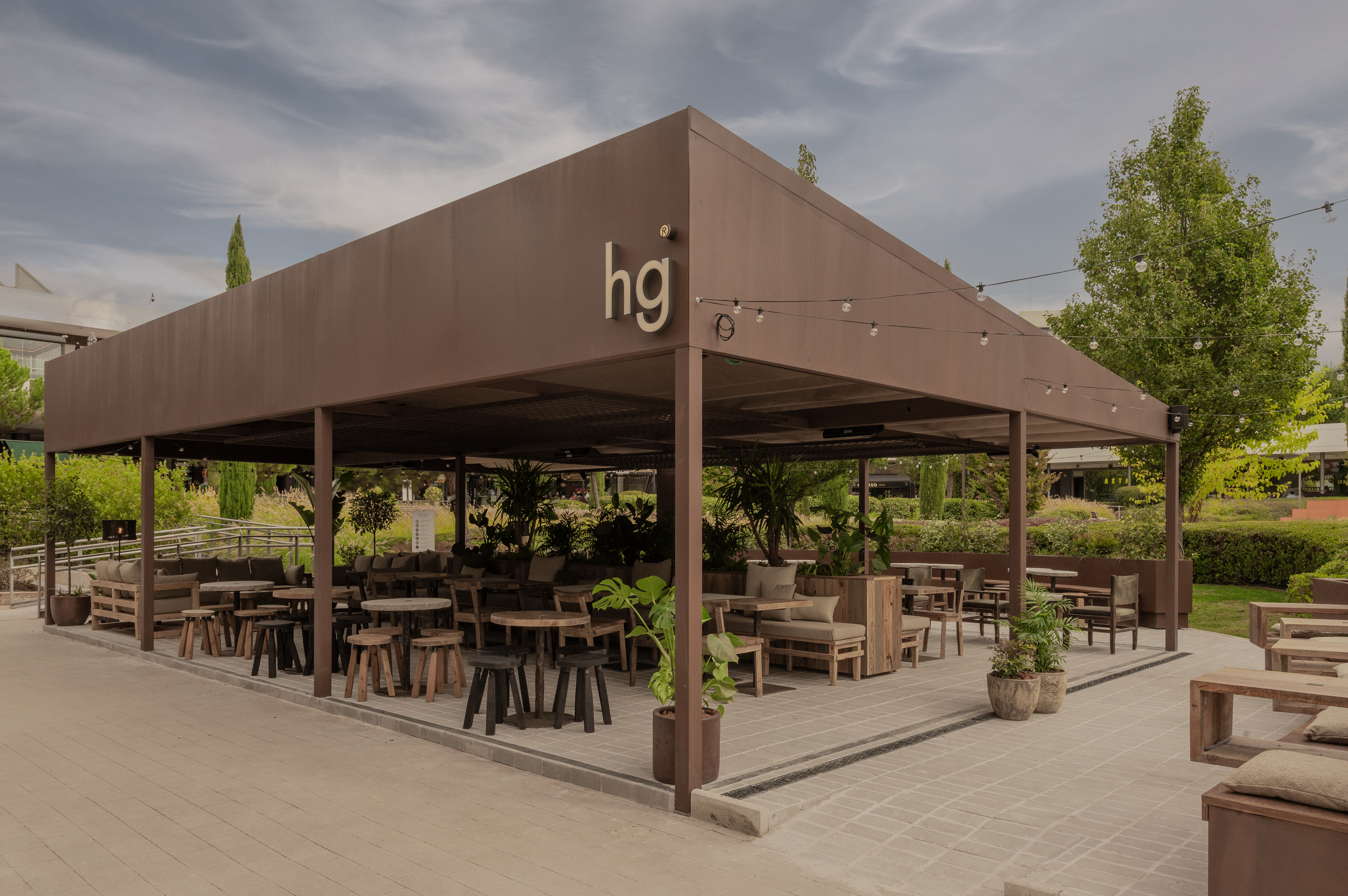 Terraza con diseño único del restaurante