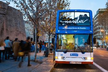 Lee toda la noticia '¡Ya está aquí la Navidad con su tradicional Navibús!'