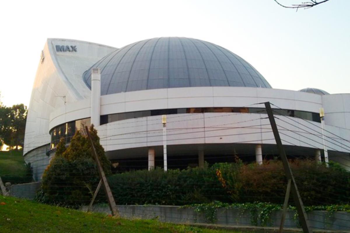 El cine, ubicado en el parque de Tierno Galván, podría abrir de nuevo sus puertas