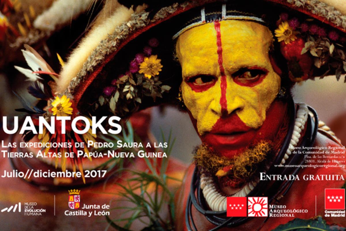 El Museo Arqueológico Regional acoge una muestra de 86 fotos y piezas originales sobre Papúa-Nueva Guinea