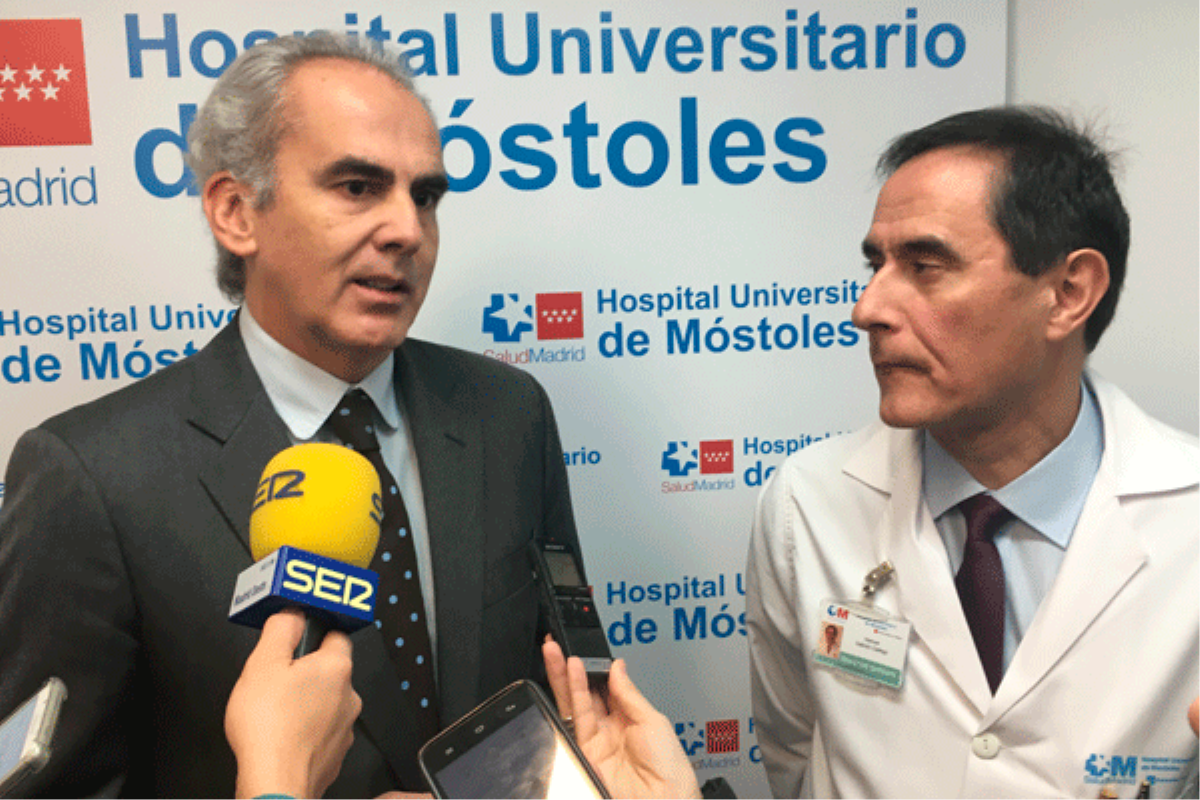 El consejero de Sanidad visita el Hospital Universitario y el Hospital Rey Juan Carlos de Móstoles con motivo de las obras de remodelación de ambos centros