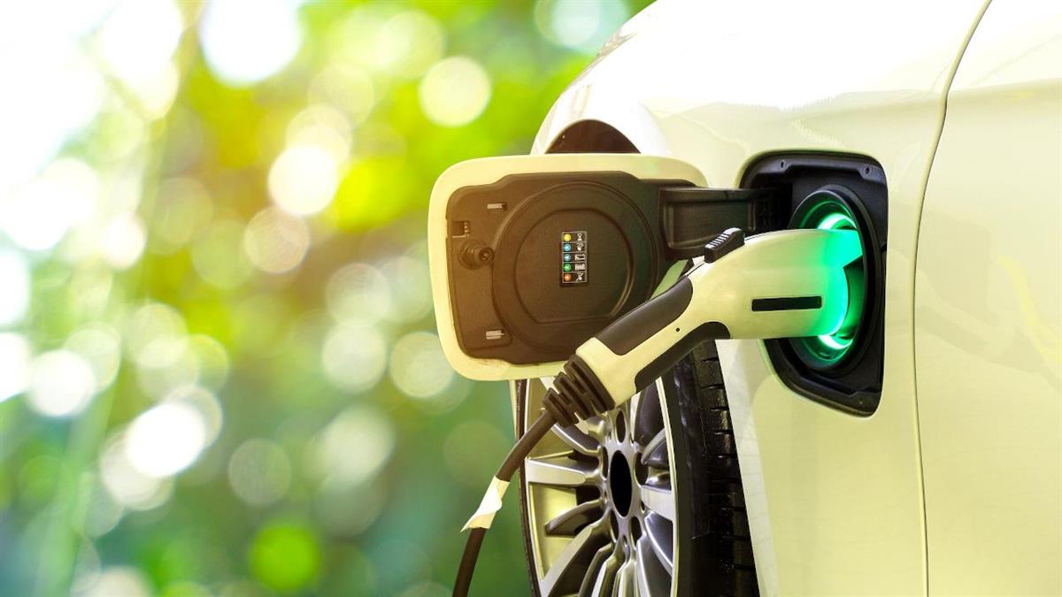 La Comunidad reasignas fondos para atender solicitudes en lista de espera y reforzar las ayudas a la movilidad eléctrica