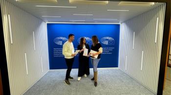 Dos concejales del gobierno se han reunido con la eurodiputada Ana Collado