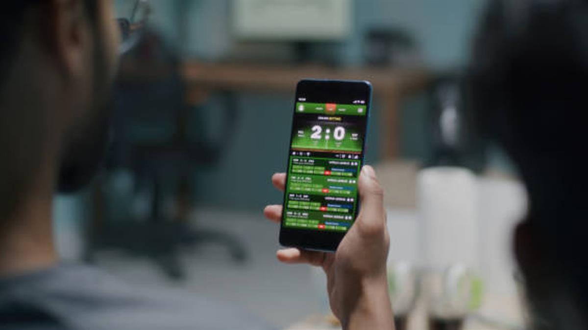 La Guardia Civil ha detenido a cuatro personas que realizaban un proceso 