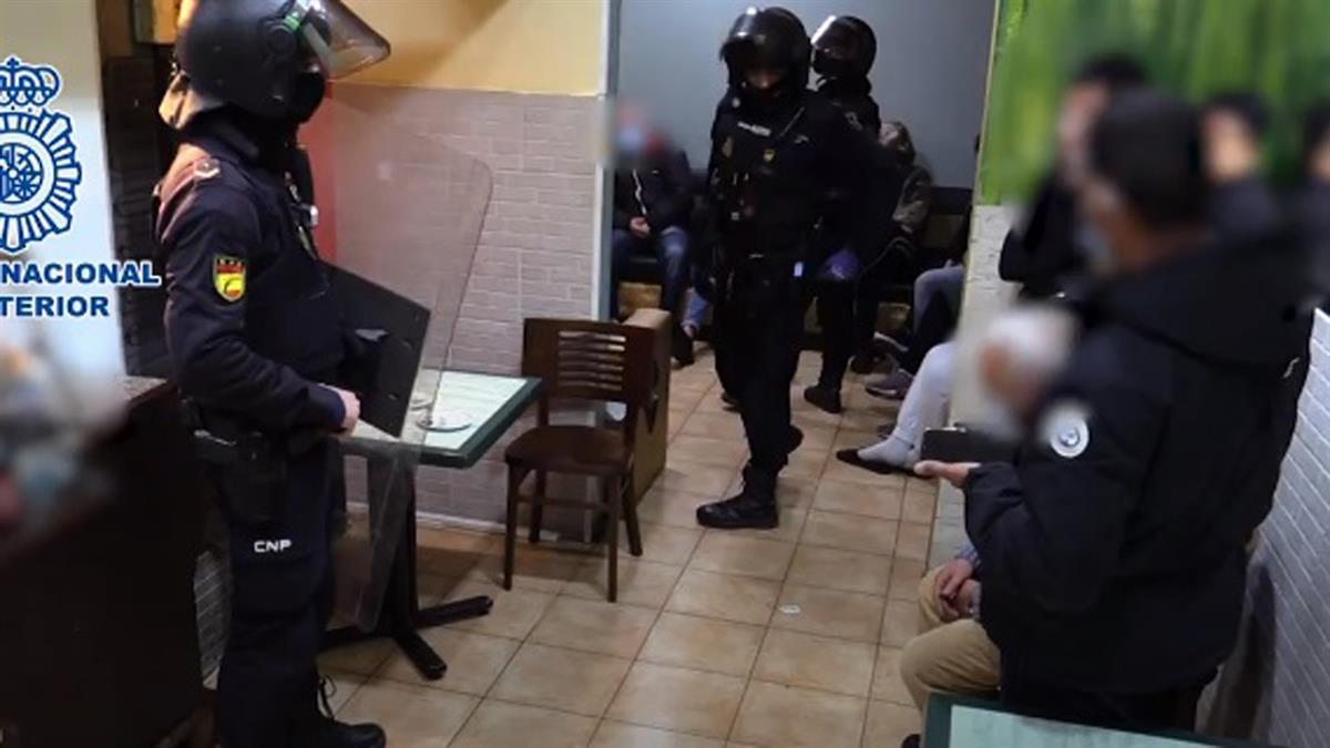 Tras llevarse a cabo una redada en 7 locales de ocio de Puente de Vallecas y Moratalaz 
