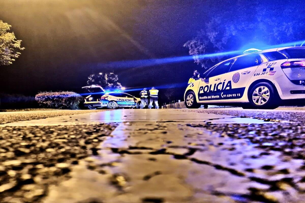 La Policía Local pretende así mitigar los efectos de la pandemia en la localidad