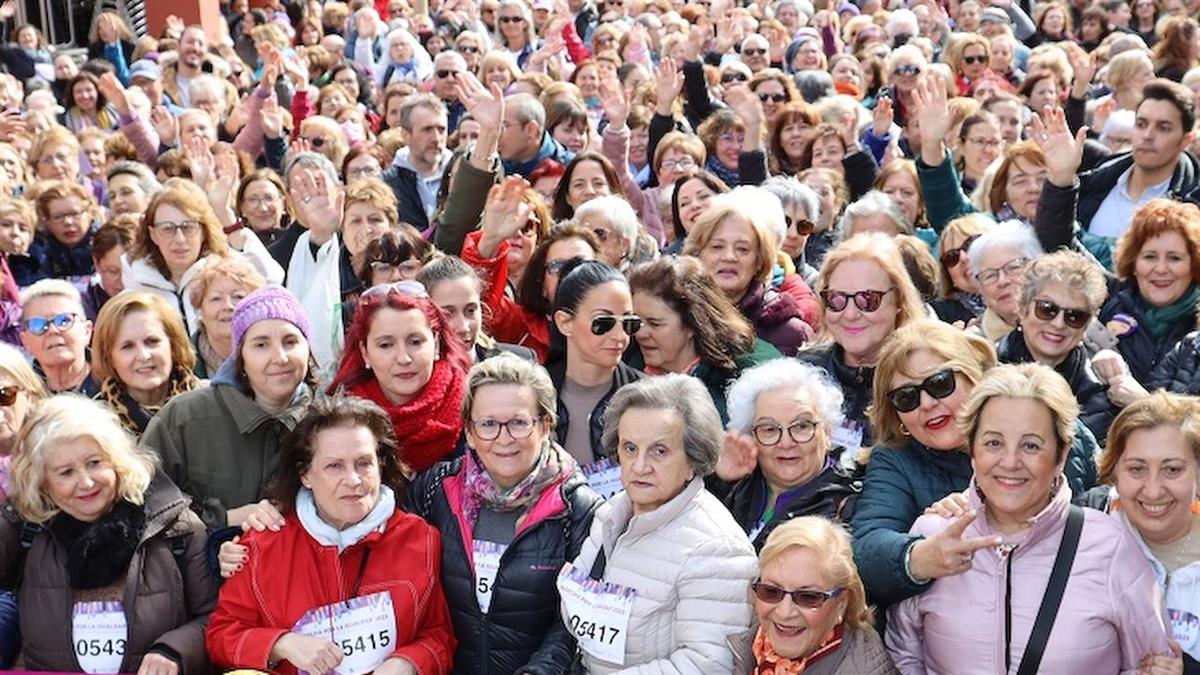 El cierre del curso reúne esta tarde en el Teatro Tomás y Valiente exhibiciones de alumnas y la participación de Lalachús