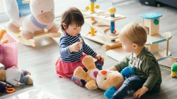 Esta iniciativa fomenta la creación de empleo para jóvenes y mujeres mayores