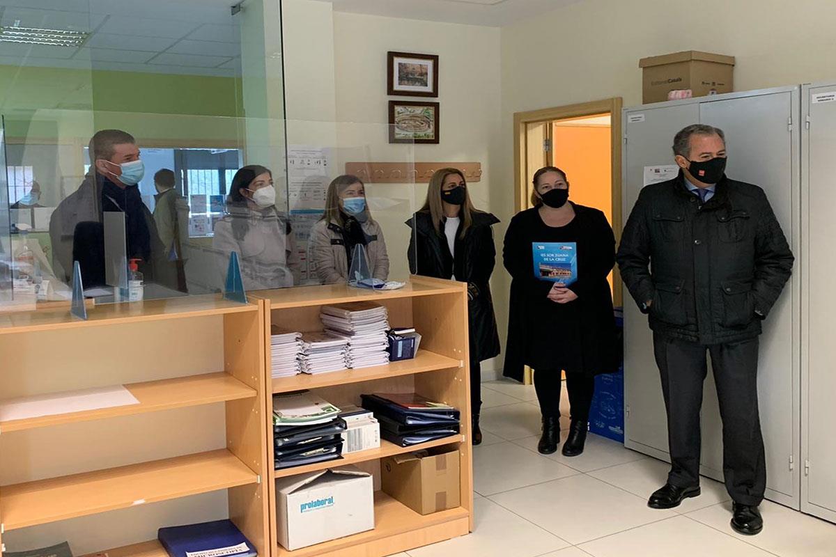 Esta medida pretende controlar la propagación del virus reduciendo el aforo en las clases y sus instalaciones