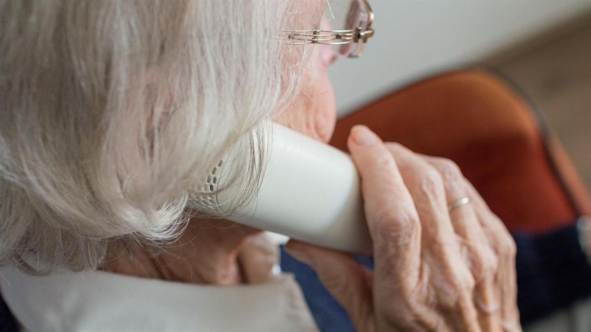 Favorece la permanencia en sus domicilios de las personas en situación de dependencia