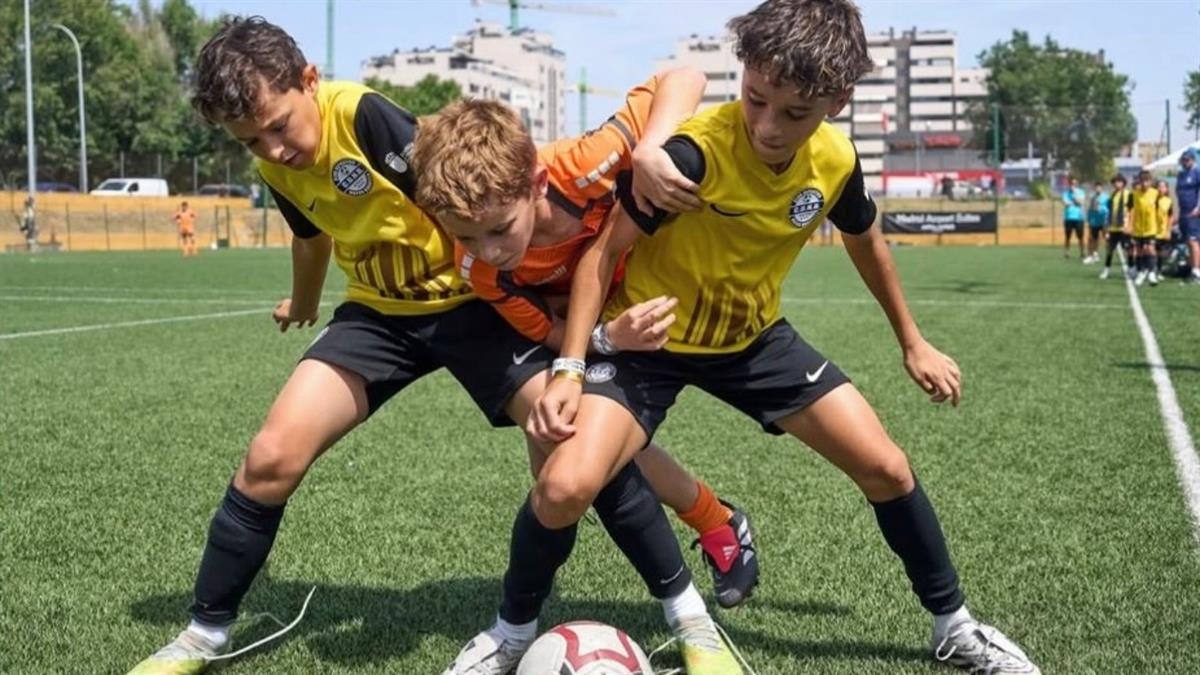 La localidad acogió a 172 equipos nacionales e internacionales durante el torneo.