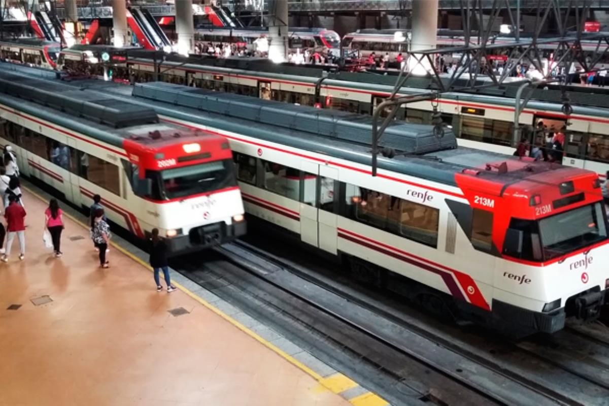 La huelga del próximo lunes, convocada por CCOO, afectará también a trenes de media distancia y AVE