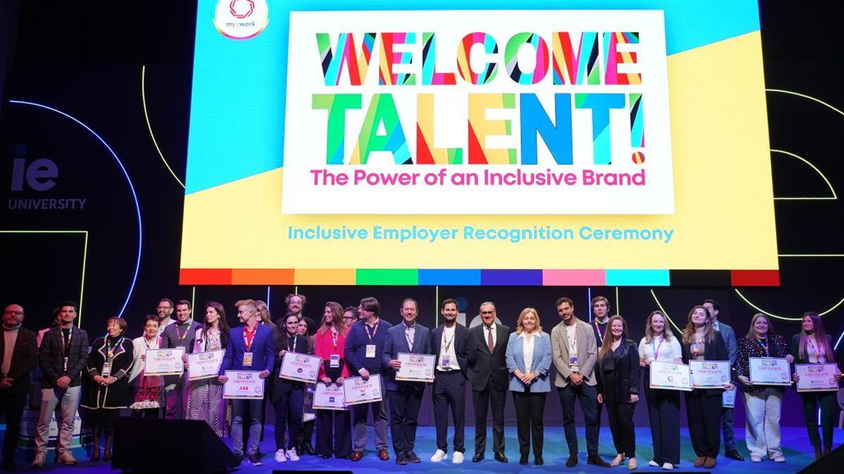 La vicealcaldesa y delegada de Seguridad y Emergencias, Inma Sanz, ha clausurado la 4ª edición de Welcome Talent!
