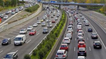 La DGT prevé que en las carreteras madrileñas se concentrarán casi un millón de ellos: alrededor de 876.000