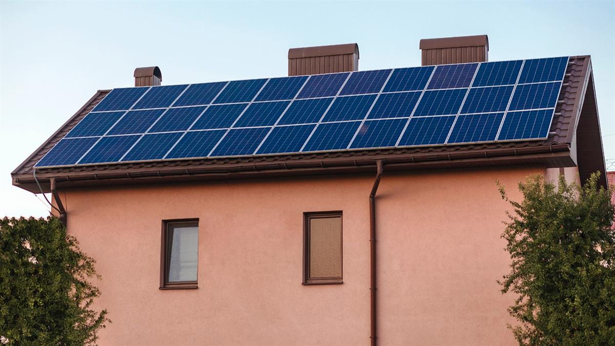 La bonificación se hará durante los cuatro años siguientes a la solicitud de instalación de placas solares