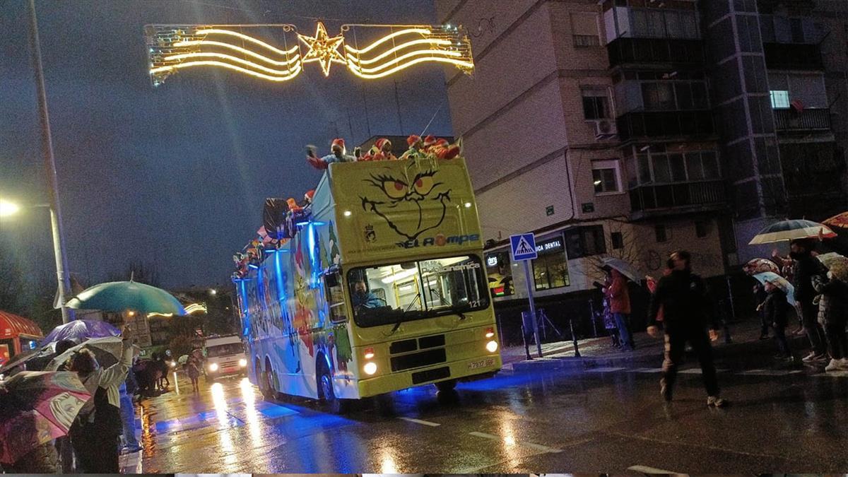 Balance muy positivo, aunque la lluvia restó a miles de personas en la Cabalgata
