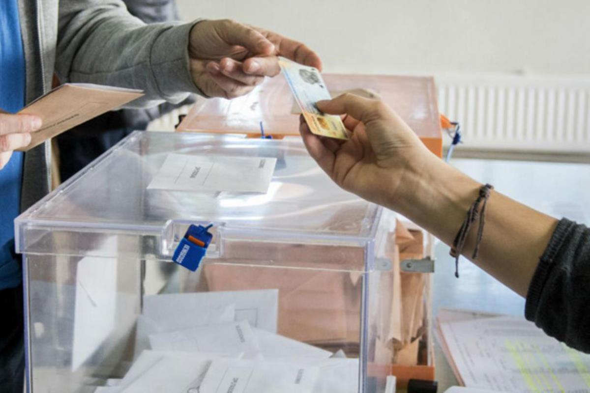 Un total de 56 jóvenes de Humanes podrán ejercer su derecho al voto por primera vez