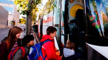 Fuenlabrada es el único municipio que mantiene este programa que subvenciona los desplazamientos en las excursiones y salidas educativas