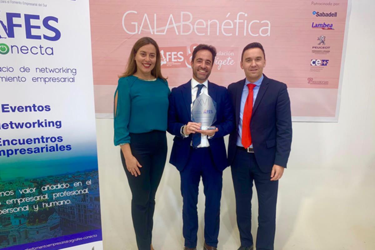 Su gerente Alexis Martín ha recogido el galardón, acompañado, entre otras entidades, de la alcaldesa Ana Millán (PP)