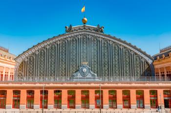 Lee toda la noticia 'Adif rectifica y Atocha tendrá belén estas navidades'