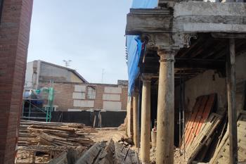 La demolición la antigua tahona de la Universidad ya está en marcha