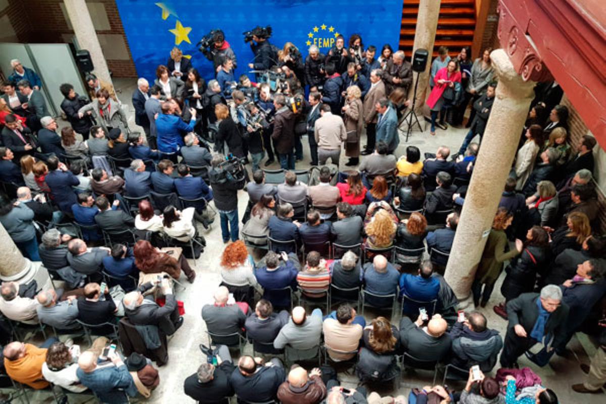 La FEMP ha llegado a un acuerdo con Montoro por el que los ayuntamientos podrán destinar su superávit a nuevas inversiones