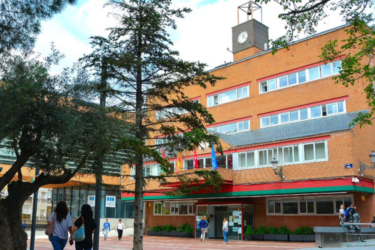 Este recurso funciona las 24h. del día los 365 días del año ayudando a las mujeres que han sufrido violencia de género y a sus hijos 