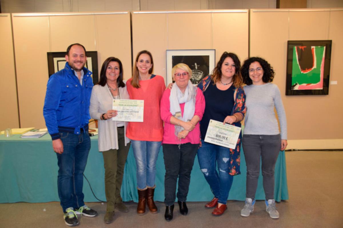 'Es una niña' ha sido el relato que ha conseguido conquistar al jurado y, gracias a él, Ana ha sido galardonada con 600 euros