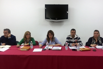 La asamblea se produjo en el Centro Cultural "El Cerro" con un gran aforo popular