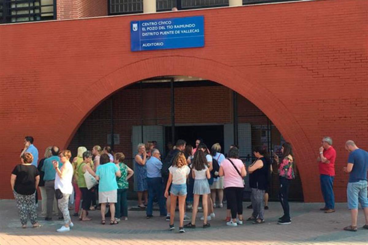 Representantes de Puente y Villa de Vallecas han subrayado esta problemática frente a la delegada de Gobierno