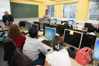 Actividades para todos los públicos organizadas por el Ayuntamiento en colaboración con el Aula de Astronomía y el IES Jovellanos