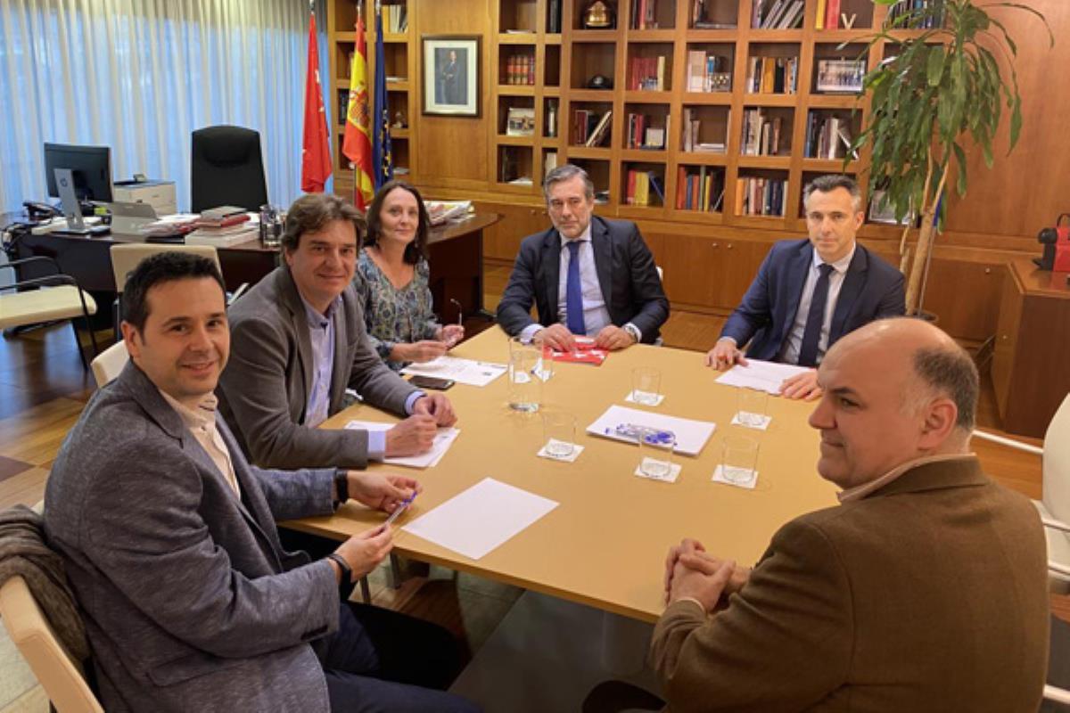 El alcalde le ha trasladado su preocupación sobre el futuro de los convenios de las BESCAM y sobre el colapso del registro civil