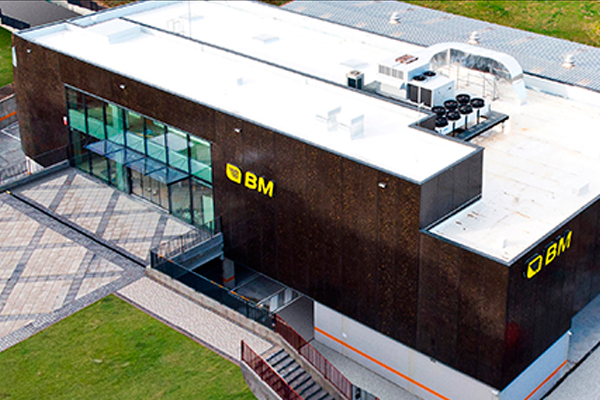 La cadena ofrece el salario más alto del sector en Madrid y Ávila con 1.433 euros al mes