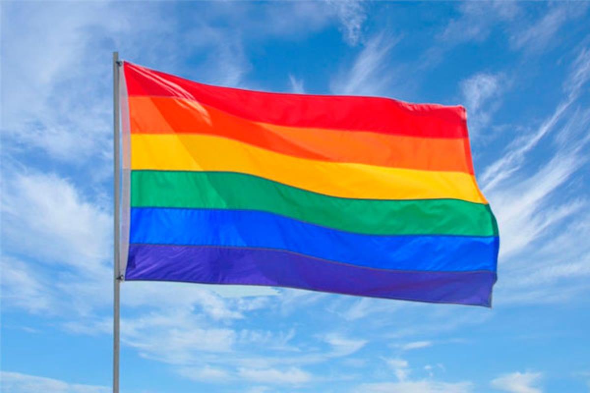 En el texto insiste en sumarse a las muestras de apoyo hacia el colectivo LGTBI en Boadilla