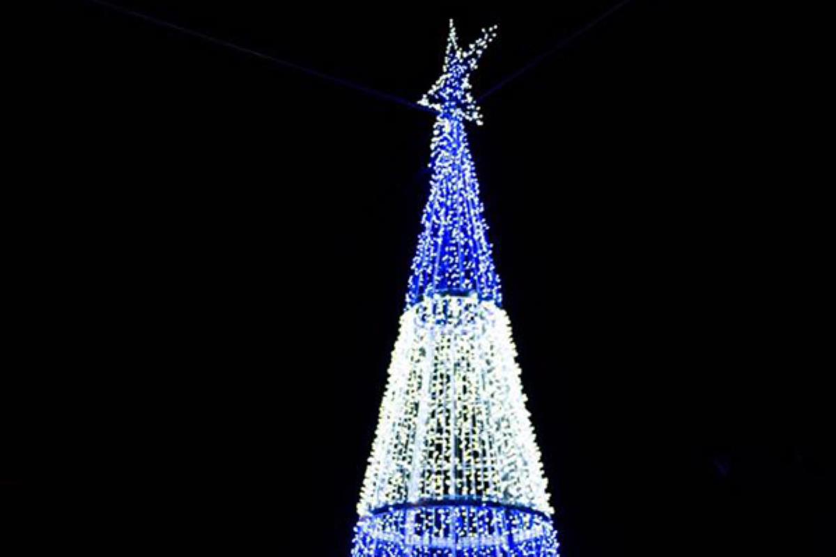 Nuestra ciudad celebró el tradicional encendido del alumbrado
