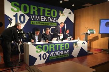 Este 22 de diciembre también lo recordarán aquellos a los que le ha tocado una de las viviendas que sorteaba nuestro municipio