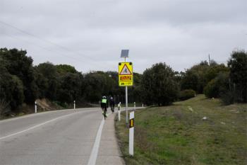Las señales avisarán a los vehículos de la presencia de ciclistas en la carretera