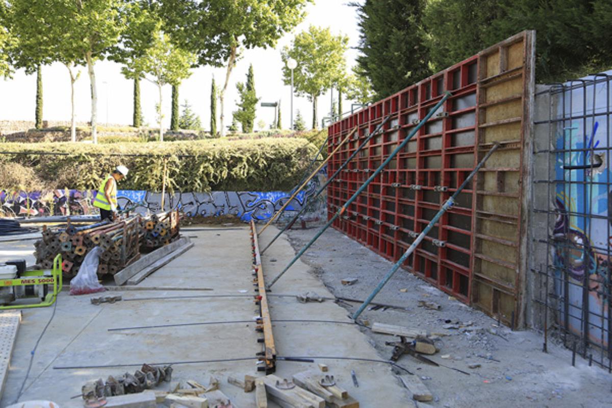 Actualmente se está mejorando el muro de contención y en dos meses se reformará el resto de la instalación