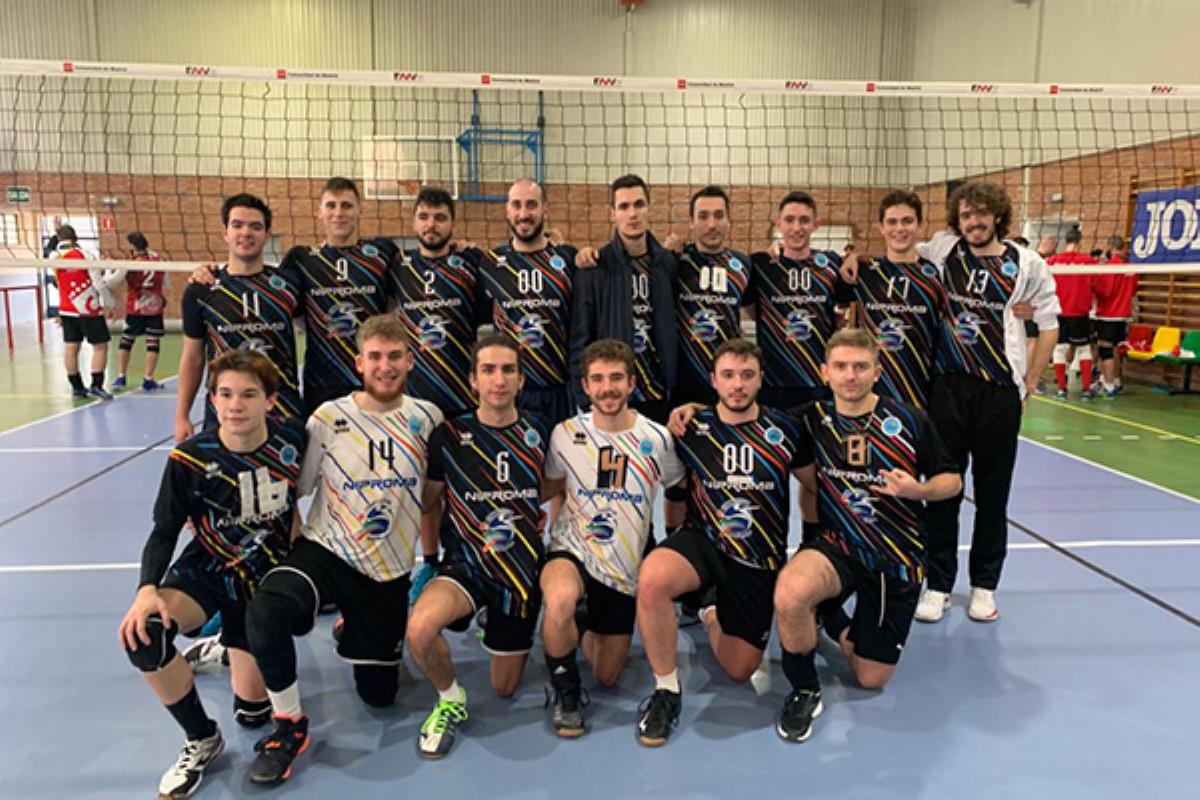 Los equipos senior masculino y femenino no pudieron llevarse la victoria, pero pelearon hasta el final