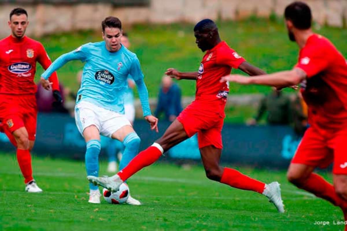 Un gol tempranero de los  gallegos impide al "Fuenla" mantenerse lider
