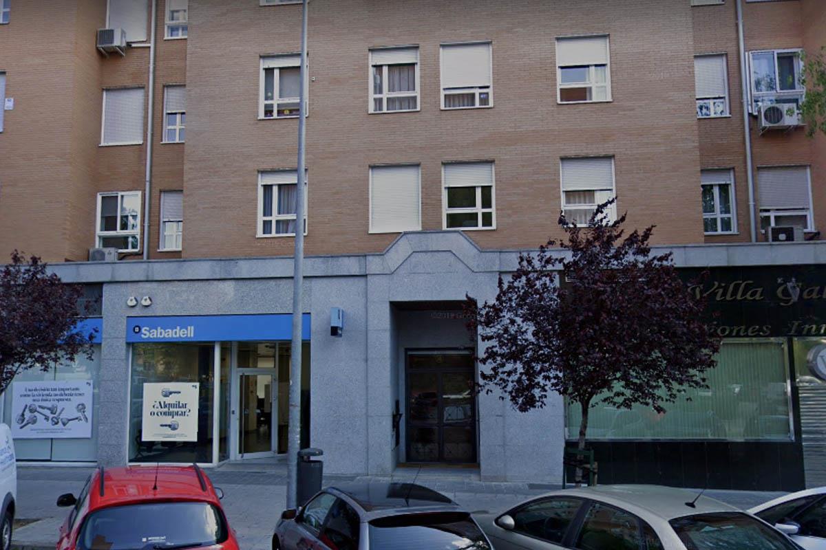 Banco Sabadell, 24 horas de ruido sin poner solución
