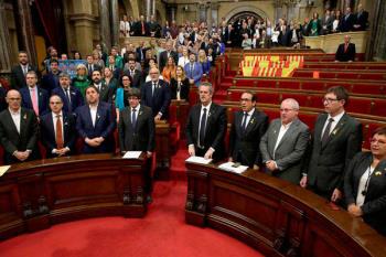 El Parlament proclama la independencia con la ausencia de los partidos de la oposición