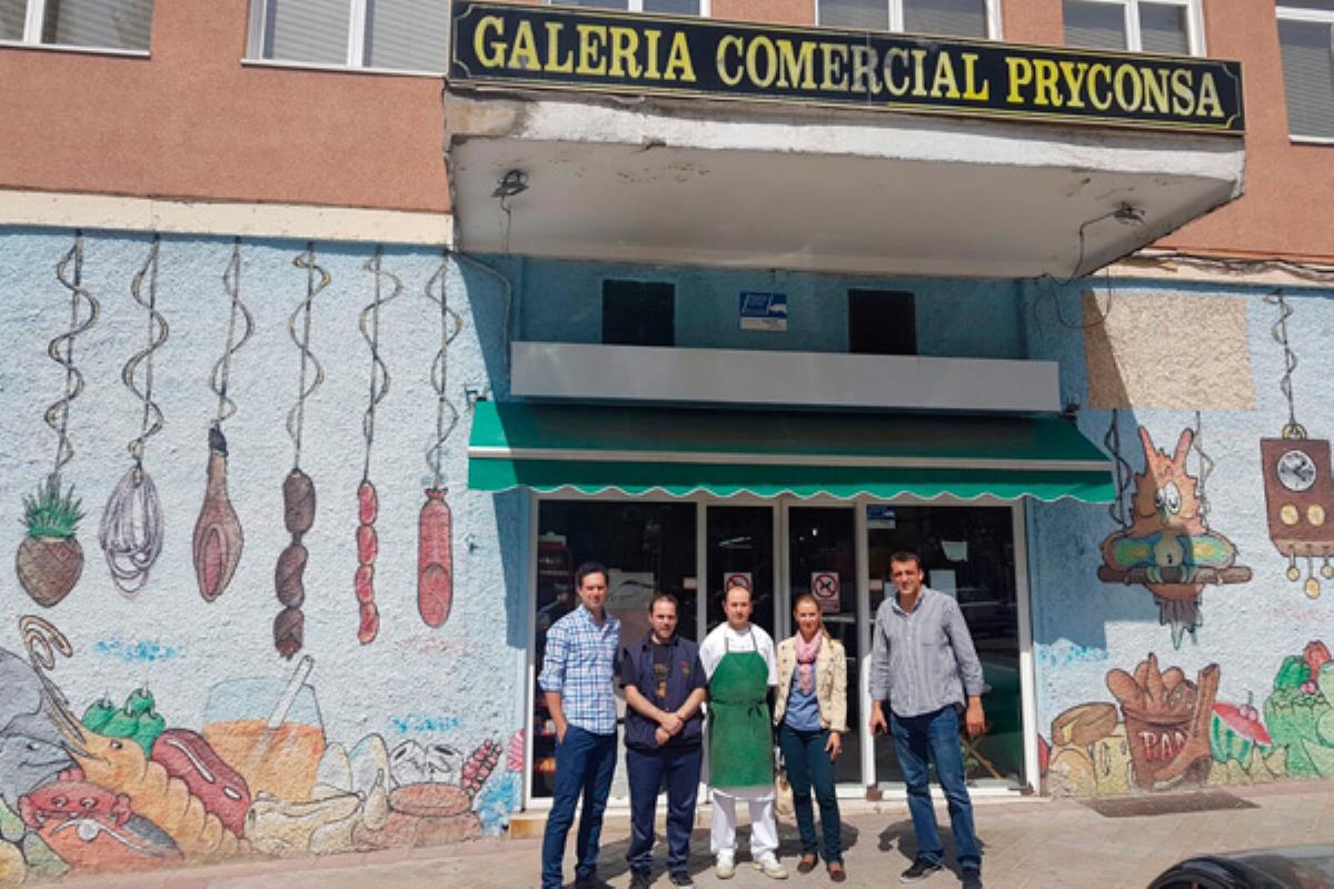 La portavoz de Cs, Patricia de Frutos, se ha reunido con la Directiva de la galería