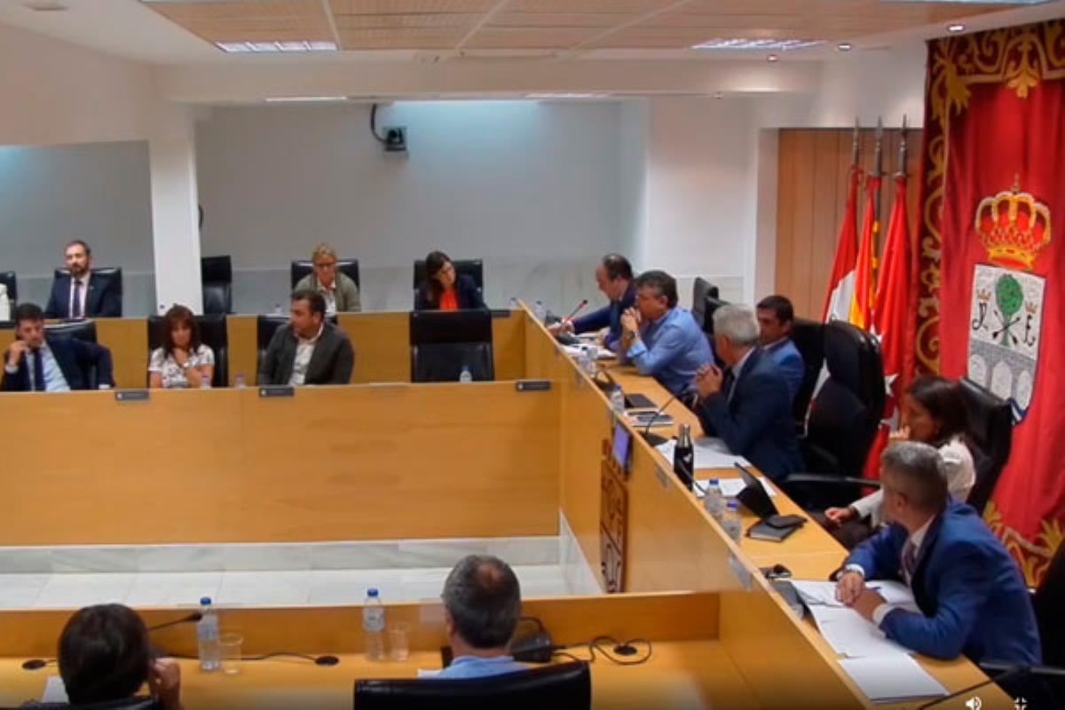 El grupo popular ha solicitado remuneraciones extra en concepto de dietas y transporte