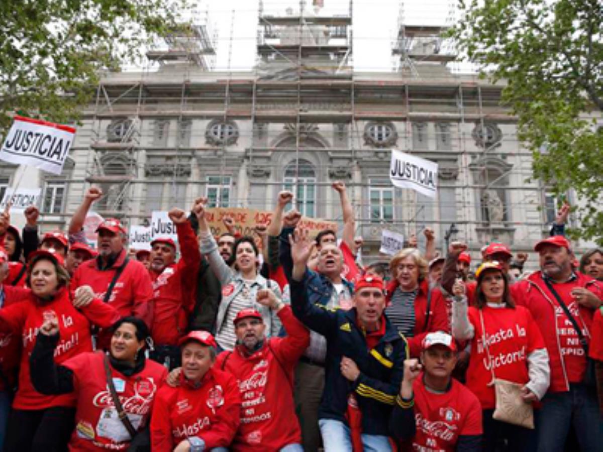 Coca-Cola asegura que se ha dedicado a "regularizar"
