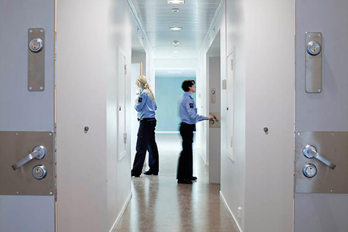 Se han convocado un total de 900 plazas de Ayudantes de Instituciones Penitenciarias